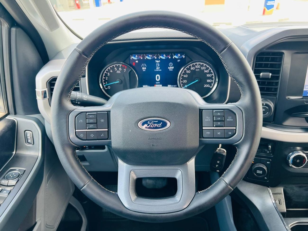 فورد F 150 XLT 3.5L (5 Seater)