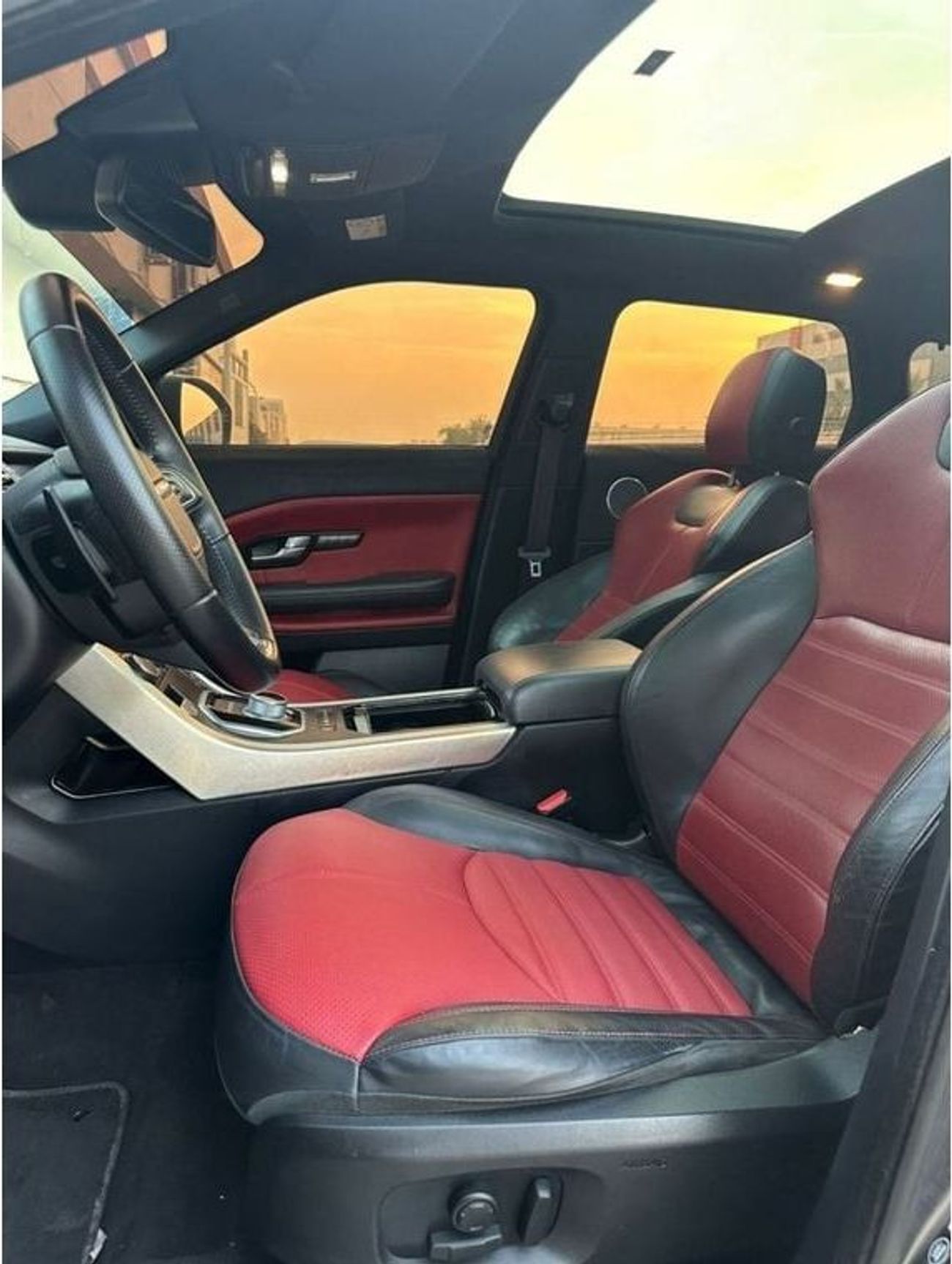 Land Rover Range Rover Evoque Dynamic Plus 2.0L (5 Door)