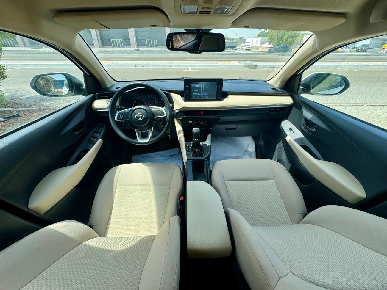 Toyota Yaris 1.5L E 780-Monthly l GCC l Camera, GPS l Accident Free