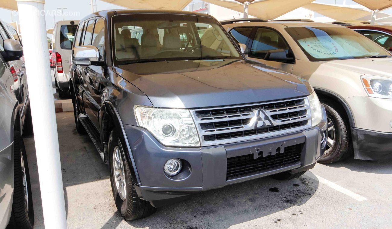 Mitsubishi Pajero V6