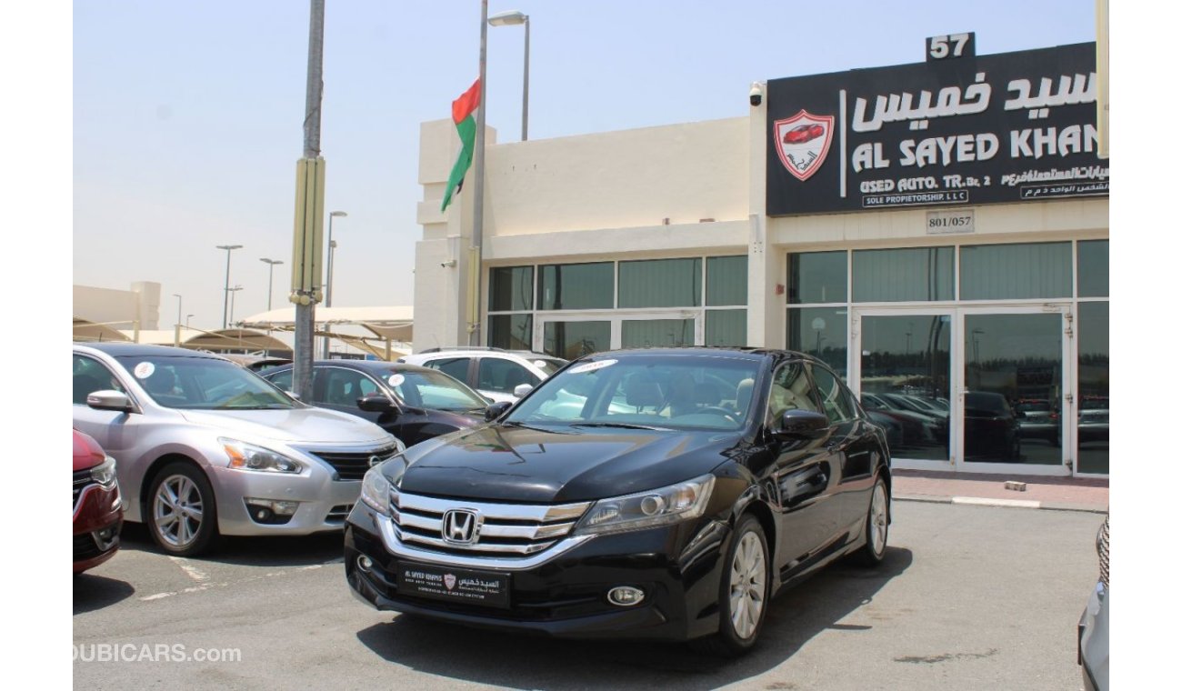 Honda Accord DX ACCIDENTS FREE - GCC - FULL OPTION - V4 - CAR IS IN PERFECT CONDITION INSIDE OUT