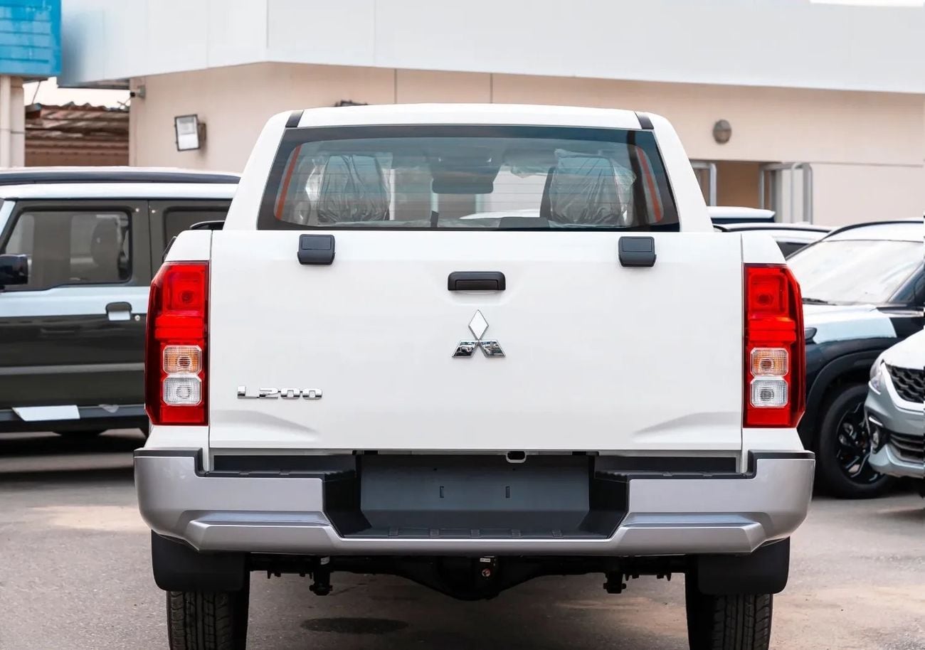Mitsubishi L200 GL Mitsubishi L200 4WD 2.4L Diesel MT 2025