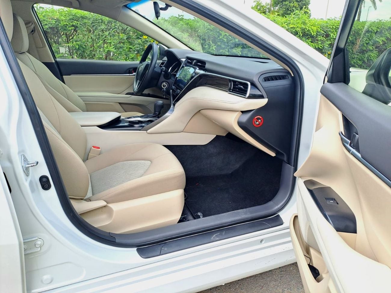 تويوتا كامري GLE 2.5L (204 HP)