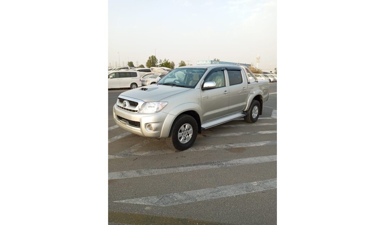 Toyota Hilux TOYOTA HILUX PICKUP MODEL 2010 COLOUR SILVER BOX BODY GOOD CONDITION ONLY FOR EXPORT