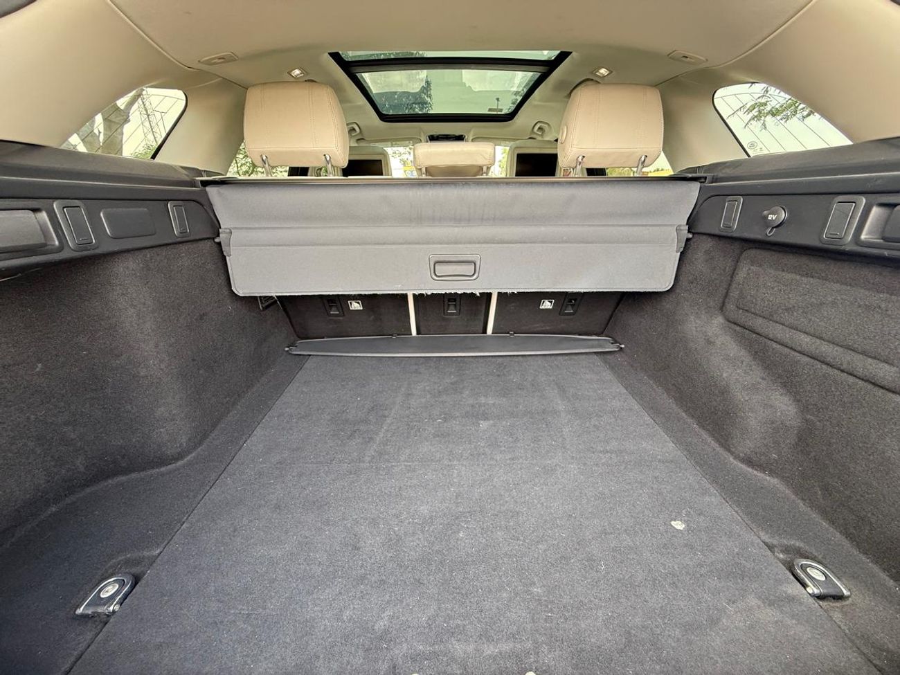 Land Rover Range Rover Velar P250 S 2.0L Diesel RANGE ROVER VELAR S 2018 DIESEL 2.0L TURBO CHARGED FULL OPTIONS TWO KEYS