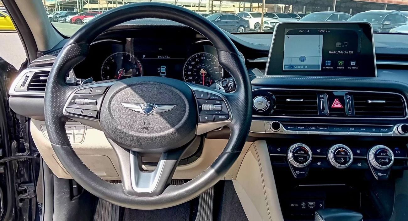 Hyundai Genesis Std 3.8L