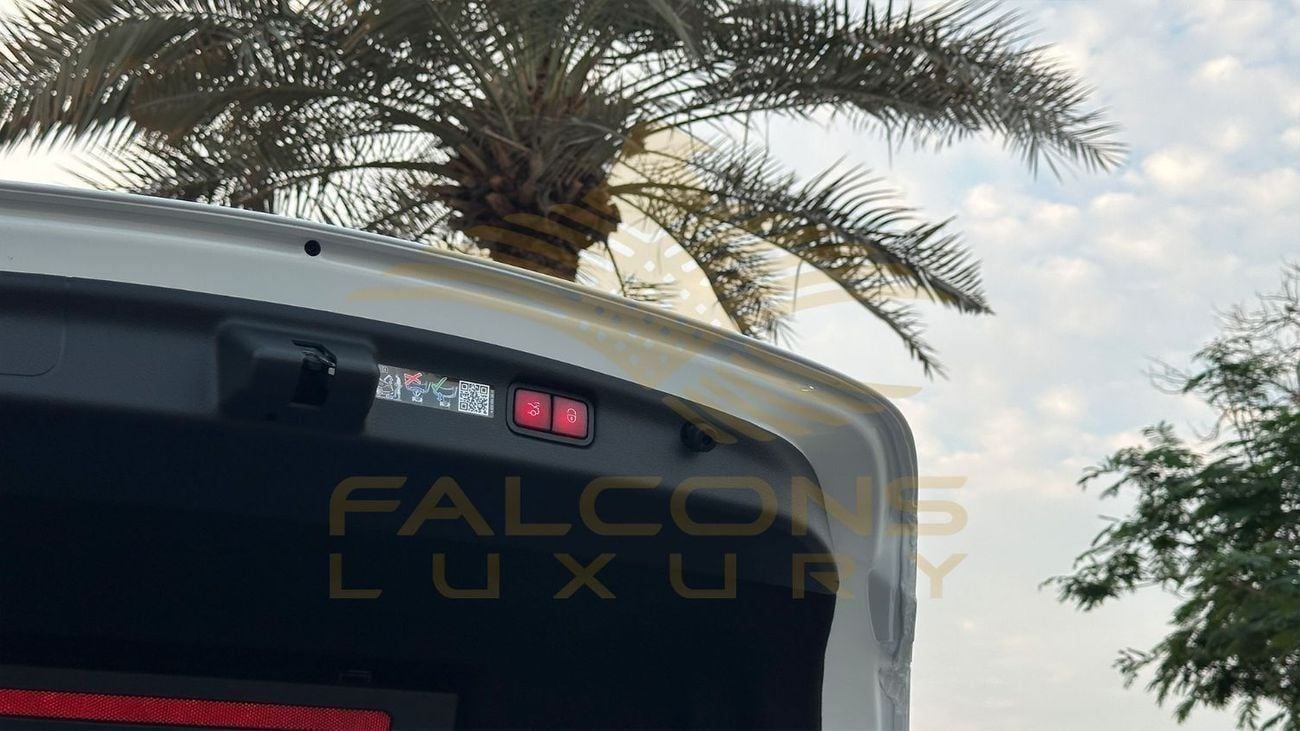 مرسيدس بنز C 200 Mercedes-Benz C200 AMG Premium GCC EQ Boost RWD 0 Km With 5 Years Unlimited Mileage Warranty