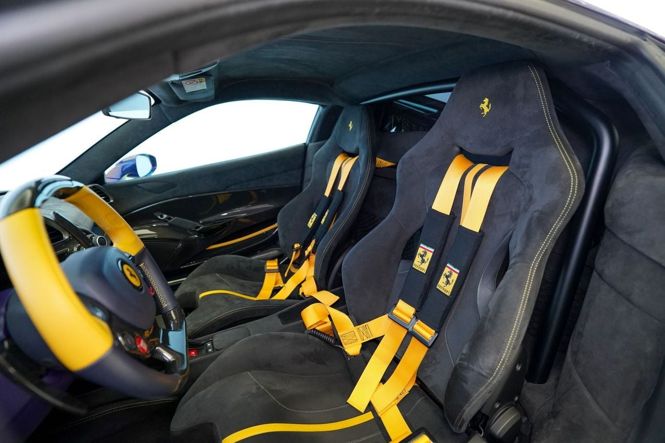 فيراري 488 بيستا