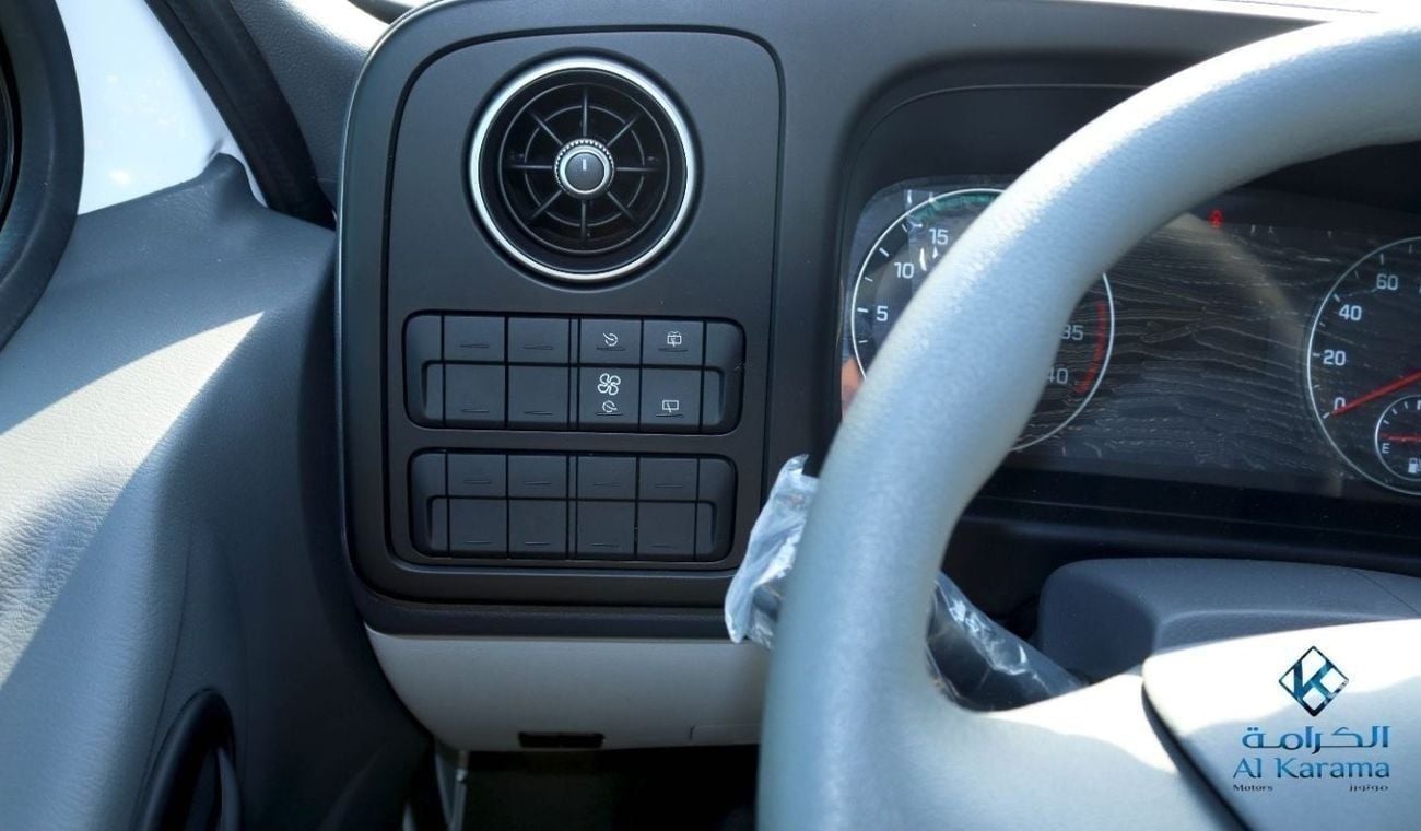 Hyundai County 3.9 LTR | POWER SLIDING DOOR-29+1 SEATER | Diesel | Manual Drive