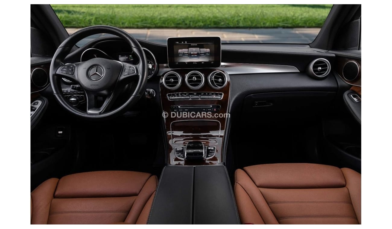 Mercedes-Benz GLC 350 Hybrid | 3,329 P.M  | 0% Downpayment | Perfect Condition!