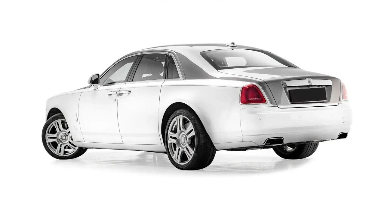Rolls Royce Ghost Silver Badge