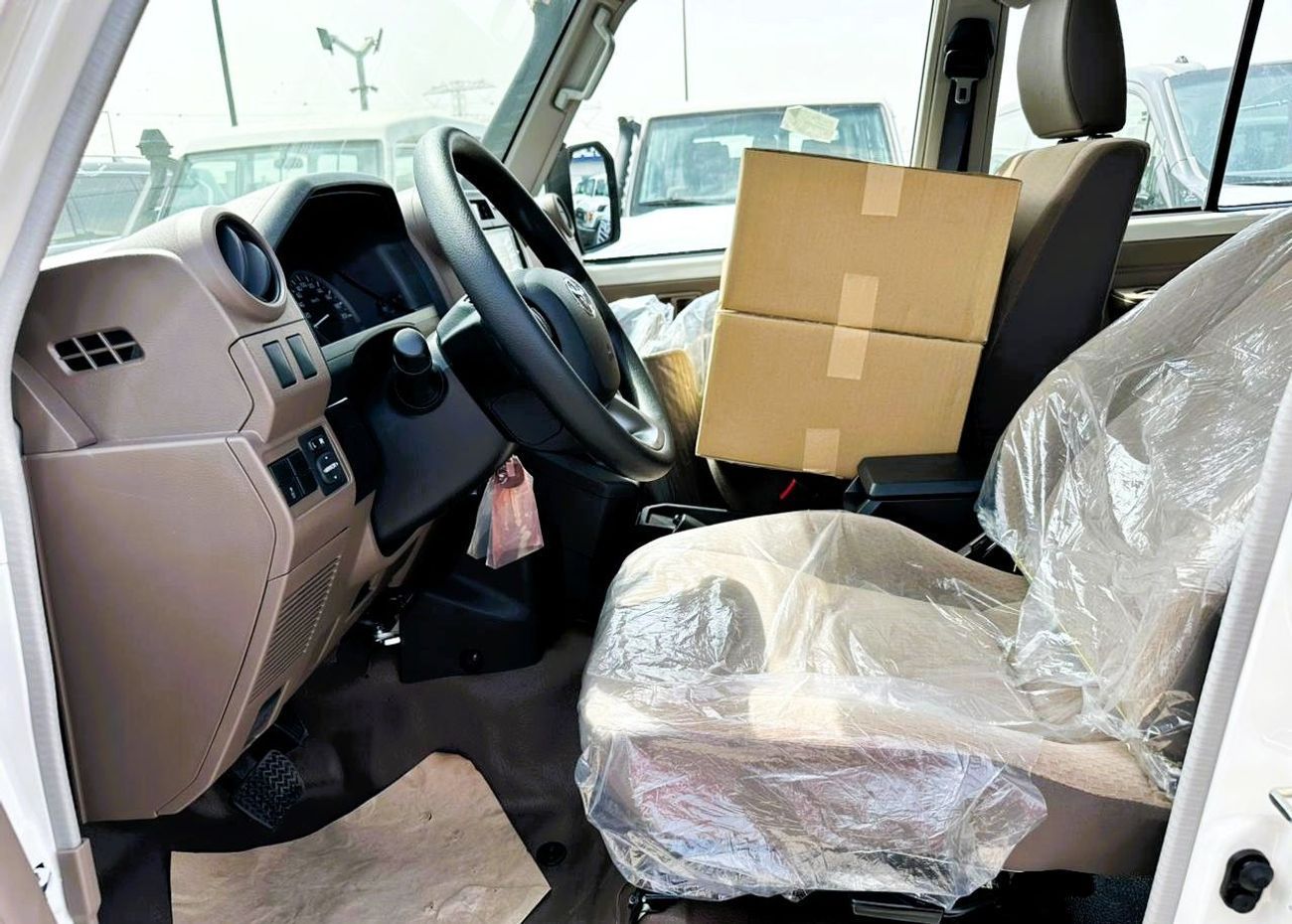 تويوتا لاند كروزر بيك آب Toyota LC Pickup 4WD 2.8L 2025 AT DC White Diesel (Export Only)