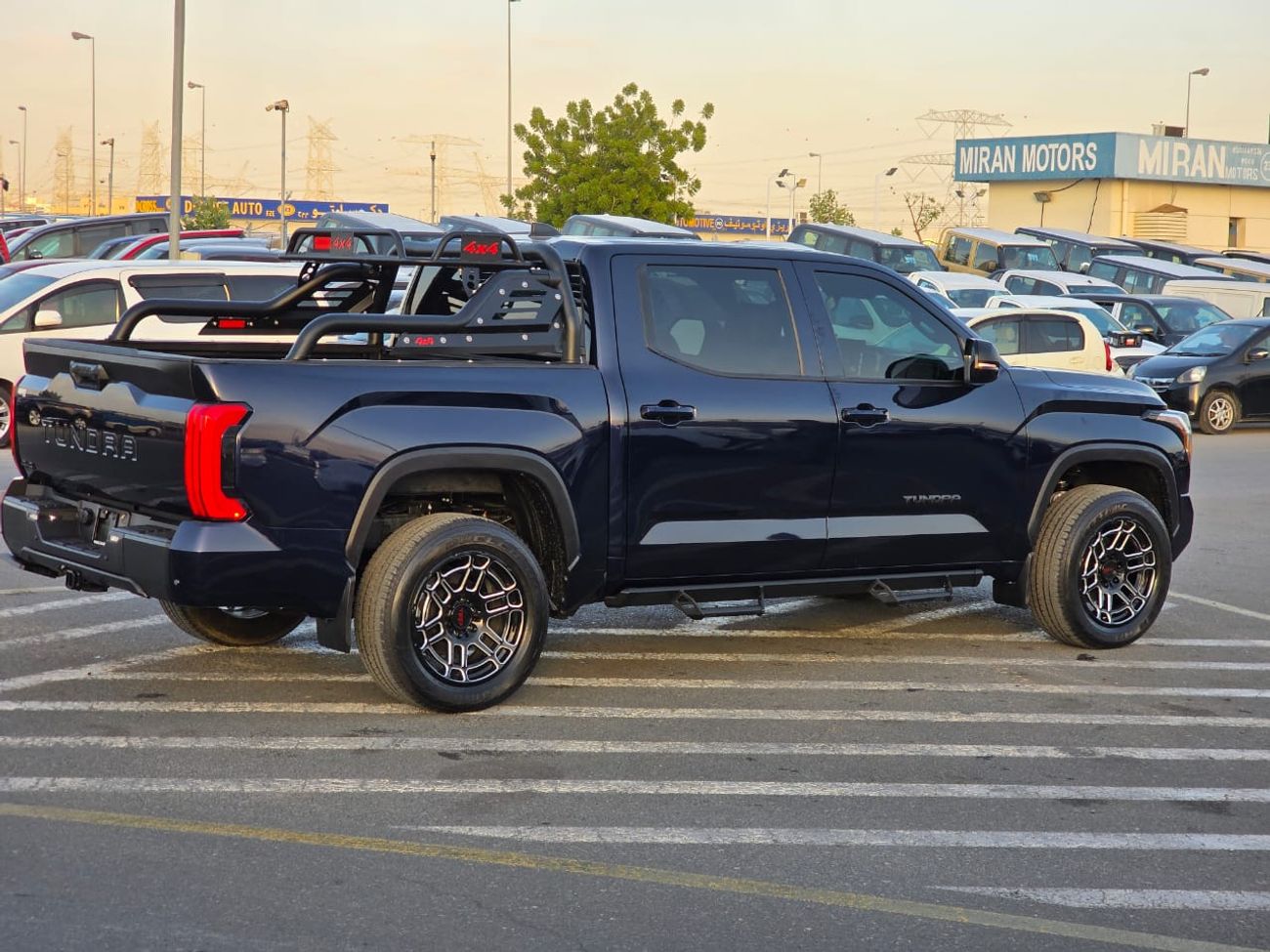 تويوتا تاندرا CREWMAX SR5