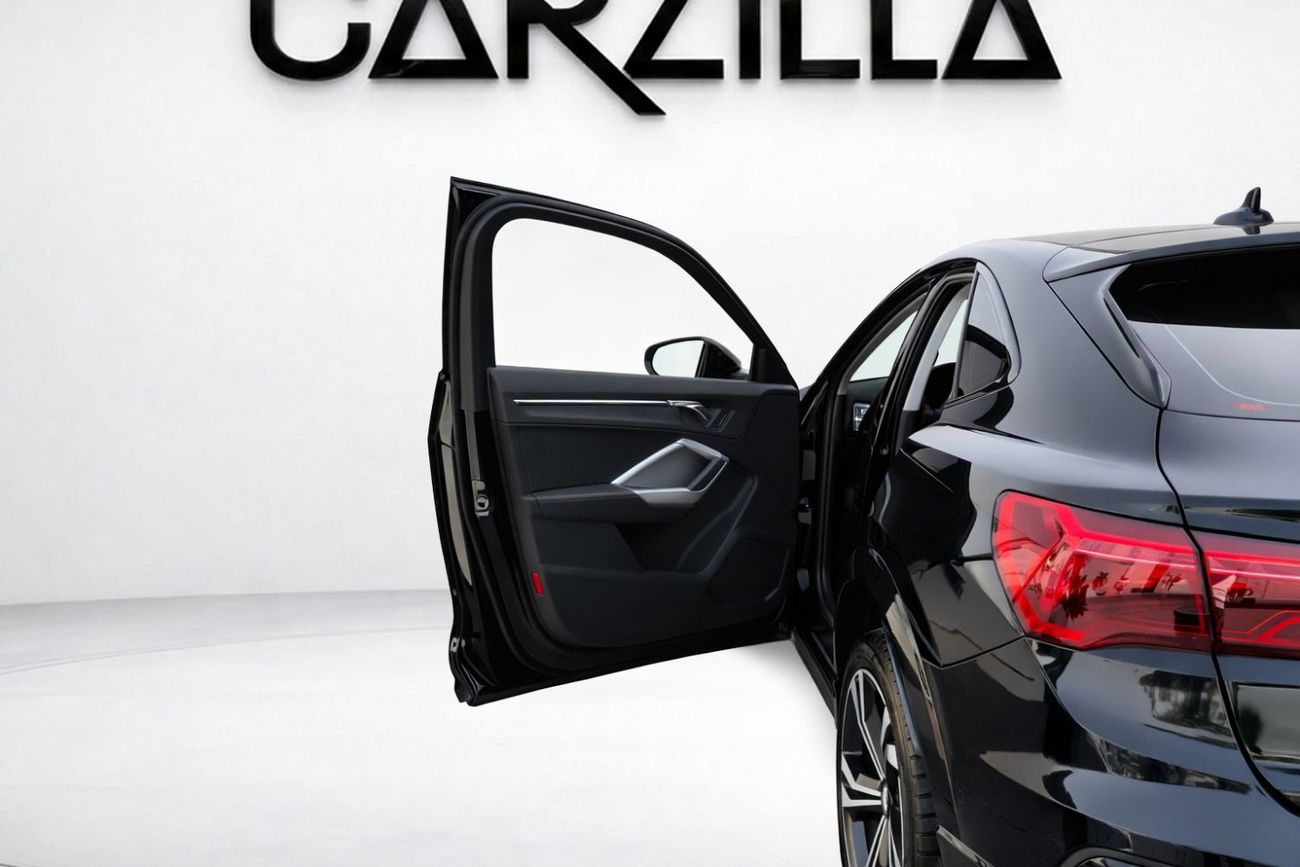 أودي Q3 40 TFSI S Line 2.0L 4WD