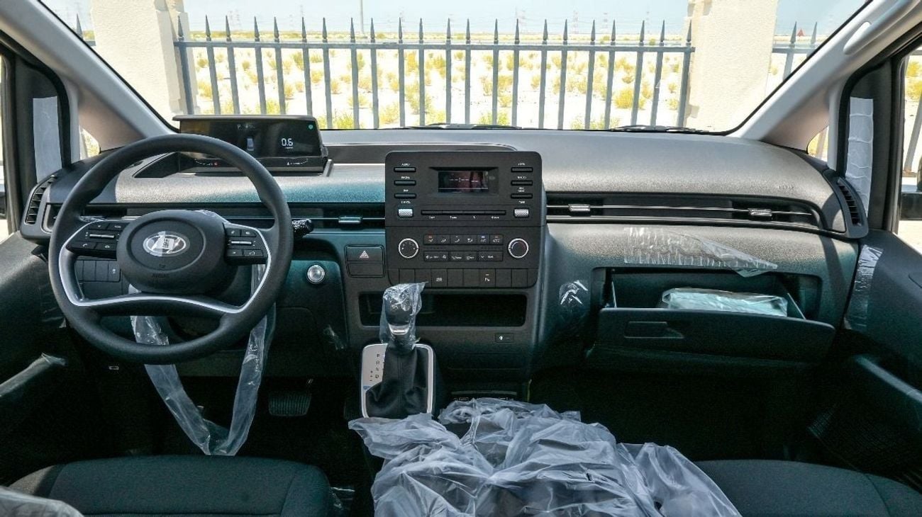 Hyundai Staria V6 3.5L Petrol 09-Seater Premium 2025YM