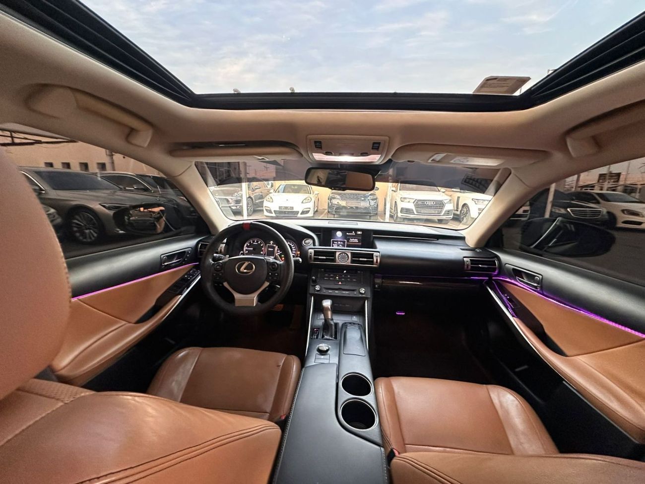 لكزس IS 350 F Sport Platinum 3.5L