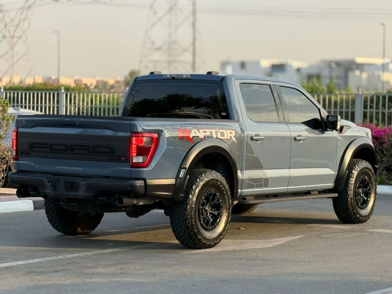 Ford F-150 GCC SPEC NEAT AND CLEAN