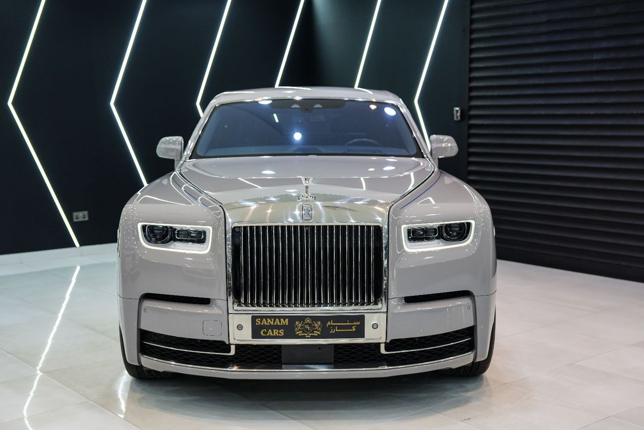 Rolls-Royce Phantom Std 6.8L 2022 Rolls Royce Phantom, Rear-Seat Entertainment, Starlight Headliner, Dealer Warranty!!