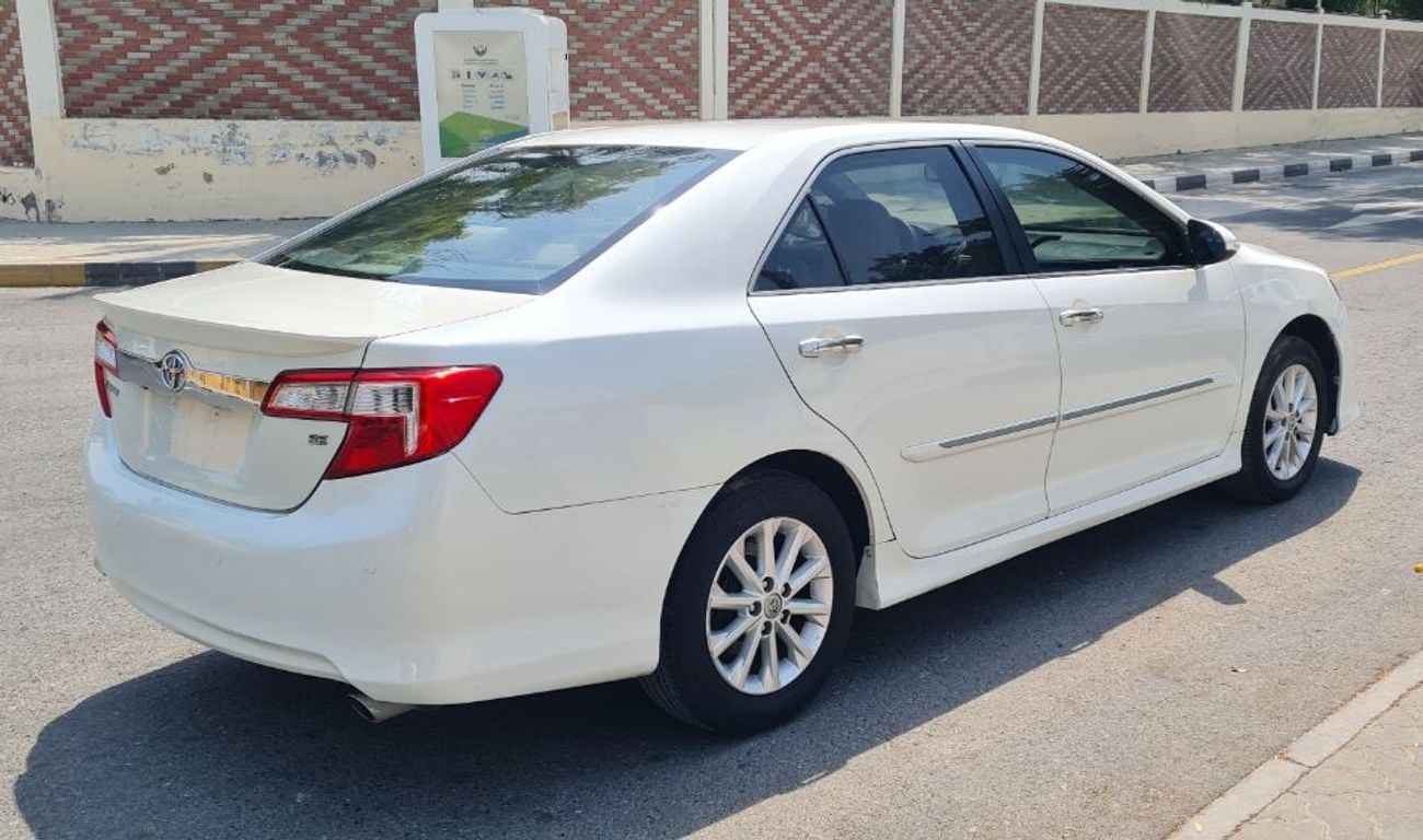 Toyota Camry TOYOTA CAMRY SE GCC 2012
