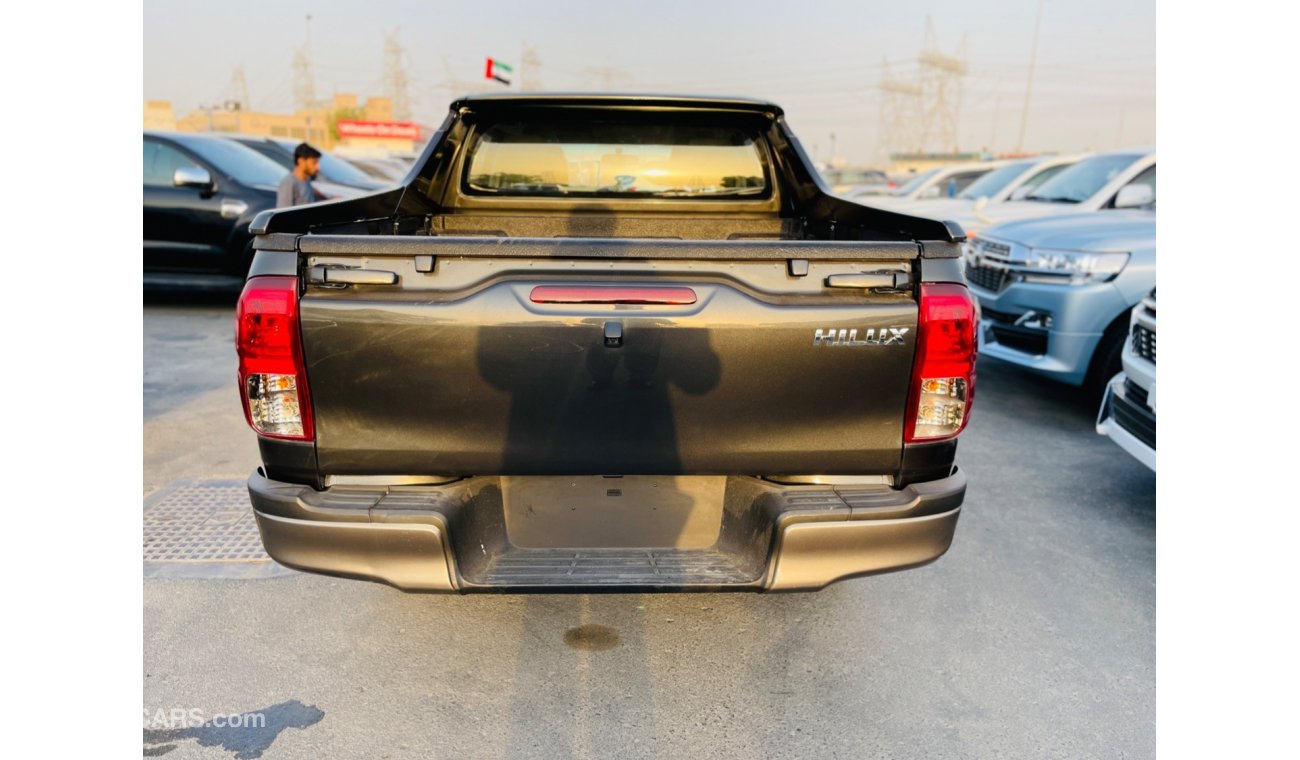 تويوتا هيلوكس Toyota hilux Diesel engine RHD model 2019 manual gear car very clean and good condition