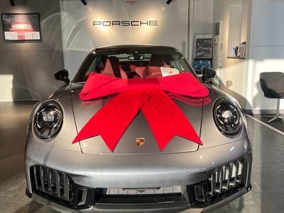 Porsche 911 GTS 3.6L (540 HP) Coupe