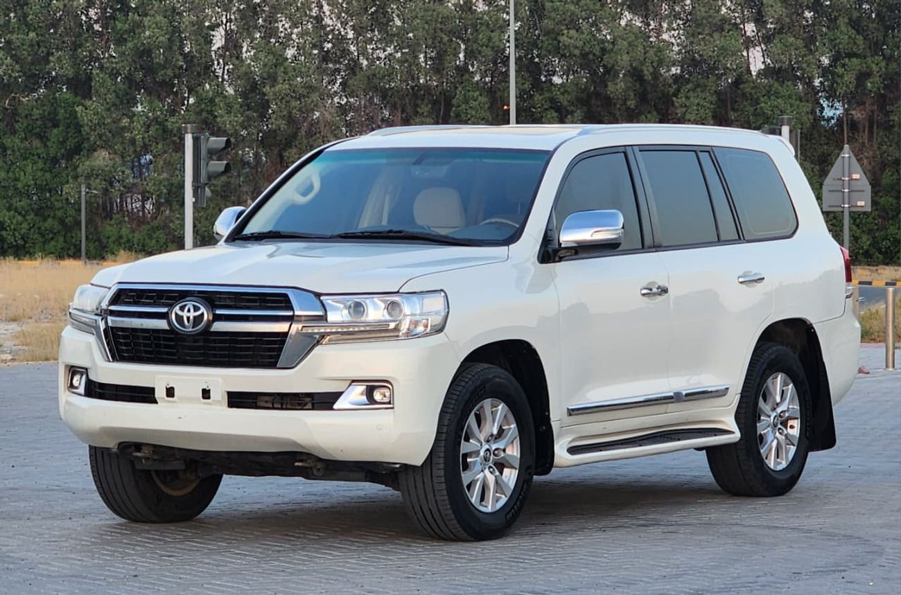 Toyota Land Cruiser GXR .DIESEL FULL OPTION