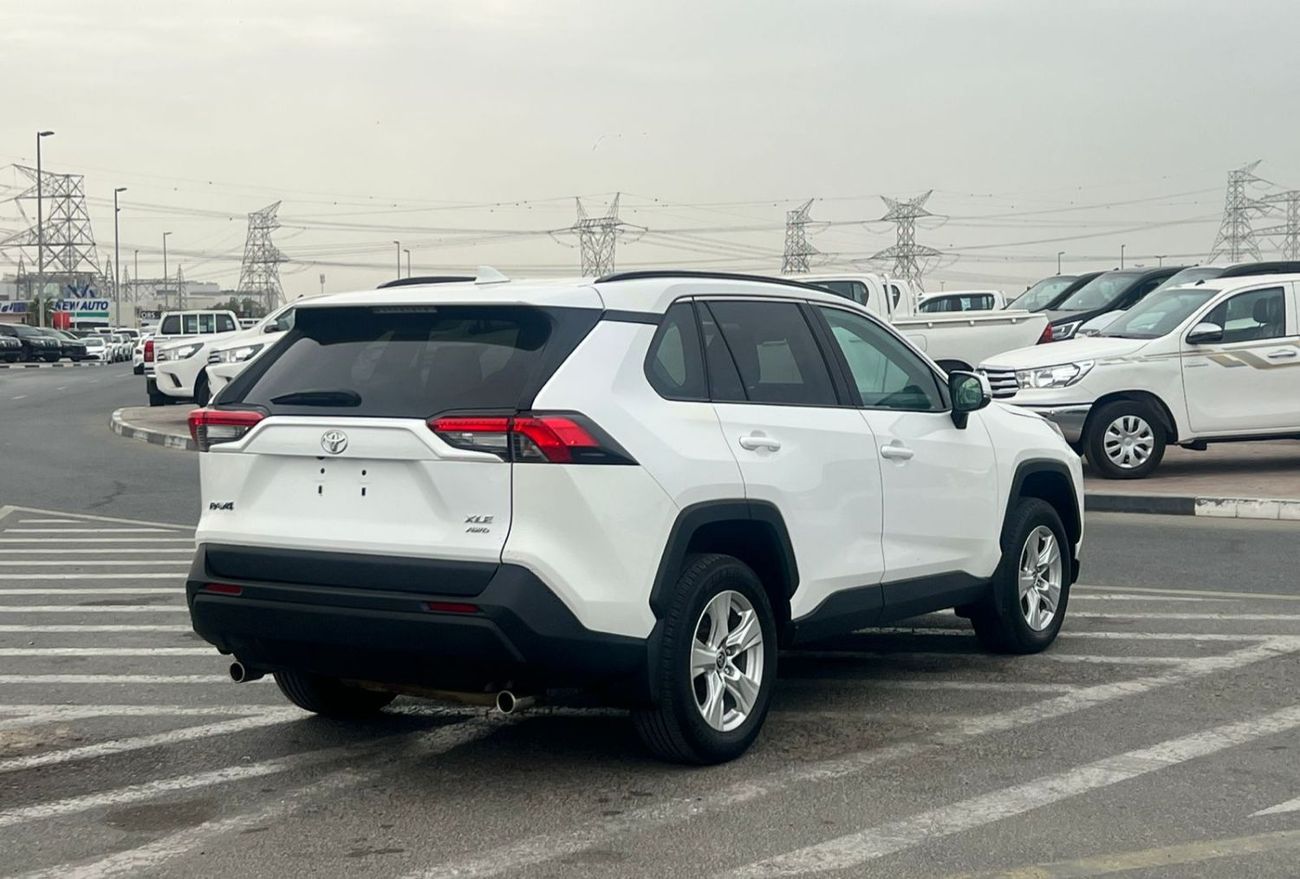 تويوتا راف ٤ 