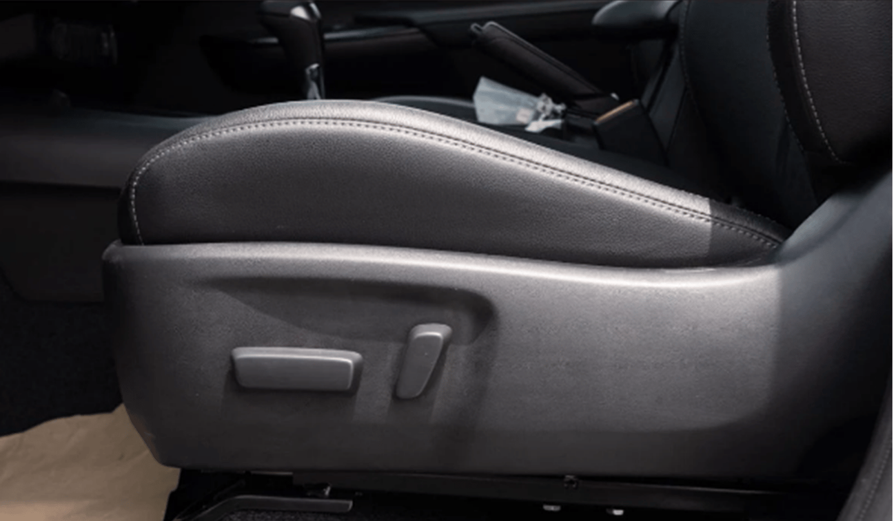 Toyota Hilux ECTP2M025 – 2025 Toyota Hilux GR Sport Rally – 4.0L Petrol Auto – White