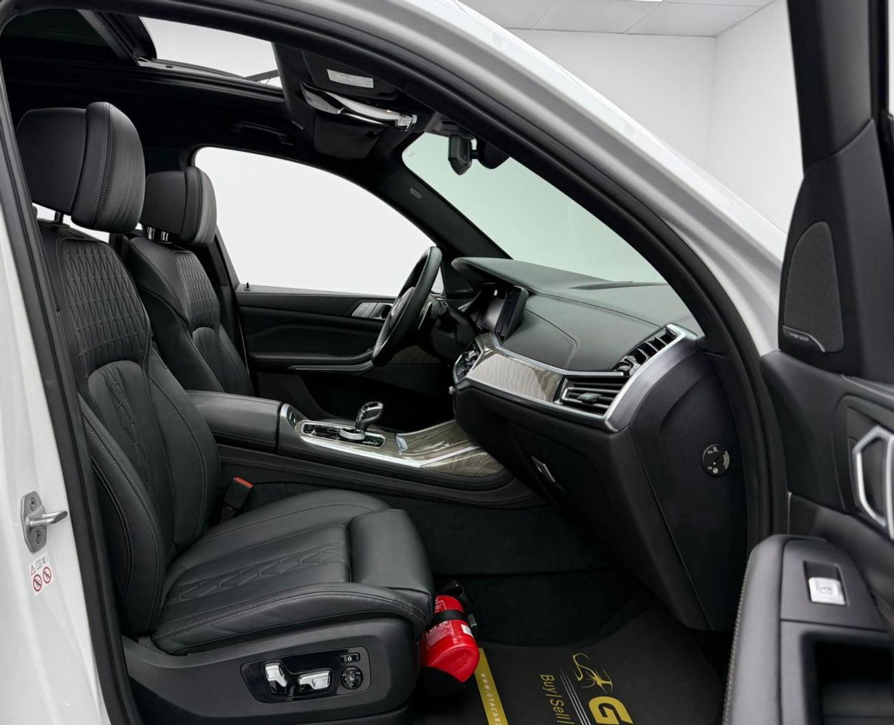 بي أم دبليو X7 2019 BMW X7 xDrive40i M-Sport, Warranty, Full BMW Service History, 7 Seater, Fully Loaded, GCC