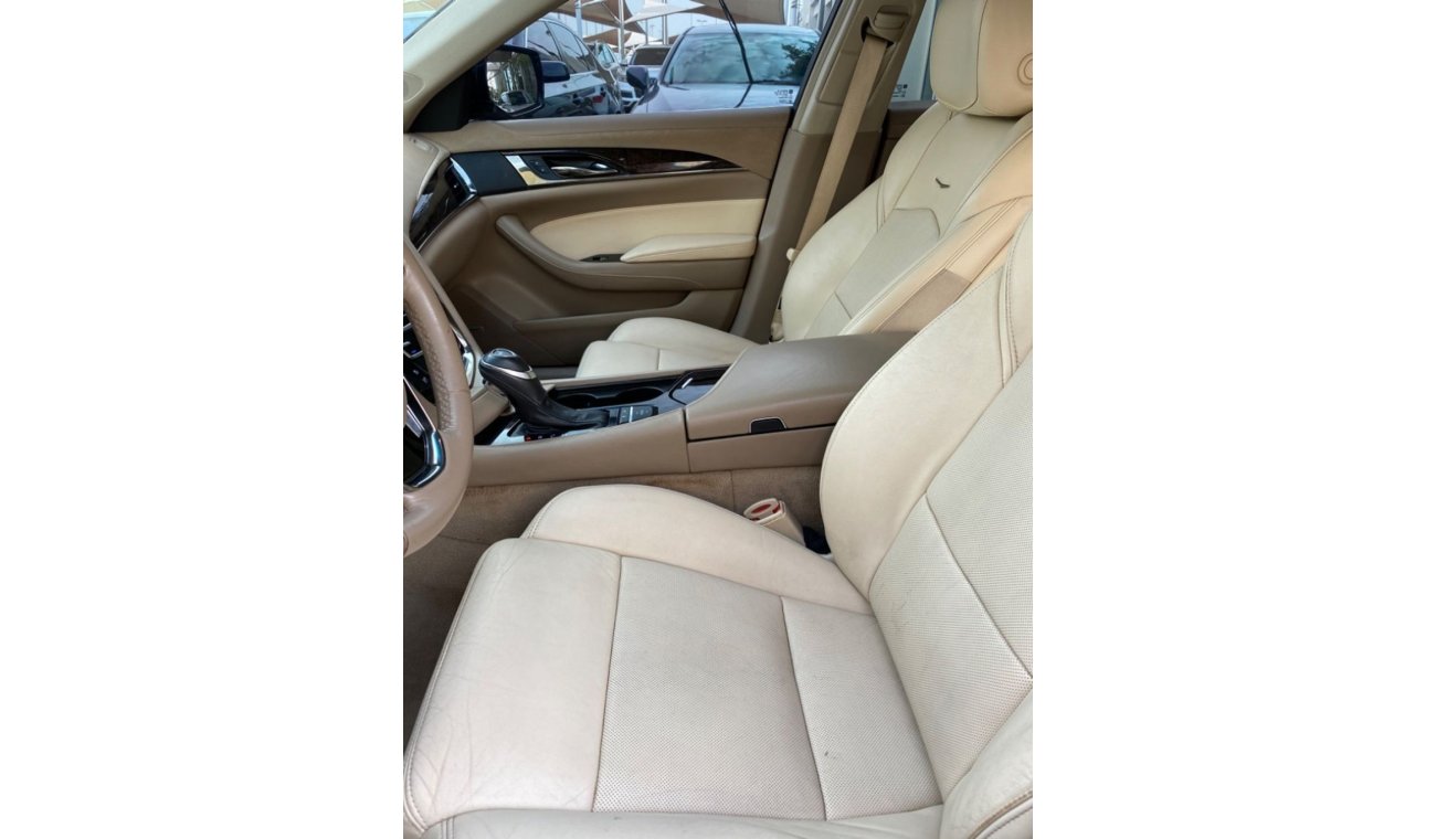 كاديلاك CTS Cadillac CTS V6 GCC 2014, full option in excellent condition