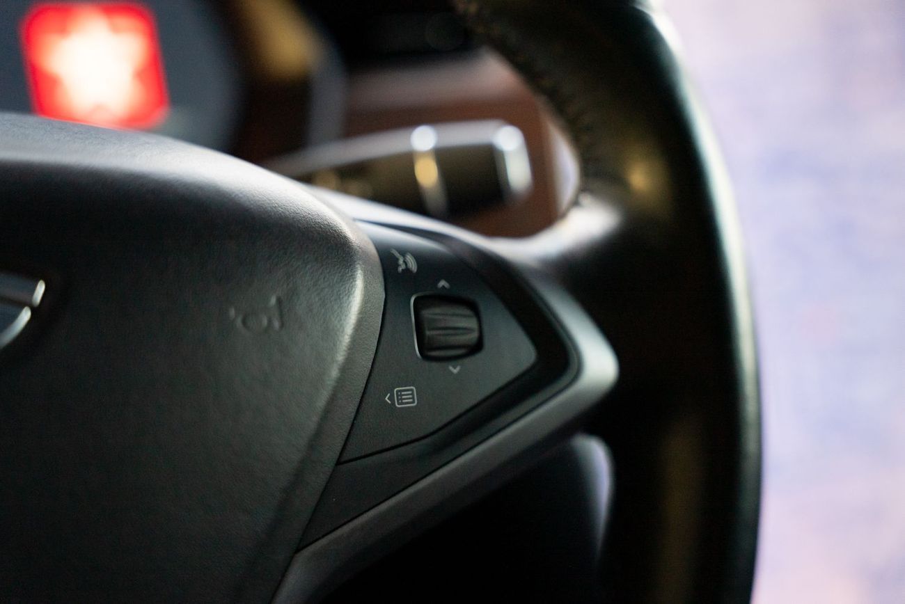 تسلا موديل اكس Long Range (AWD)