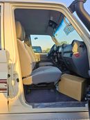 Toyota Land Cruiser 70 LC76 / FULL OPTION / WITH WINCH EURO 4 / M/T / 4.0L V6 PETROL / DIFF LOCK (CODE # LC76)