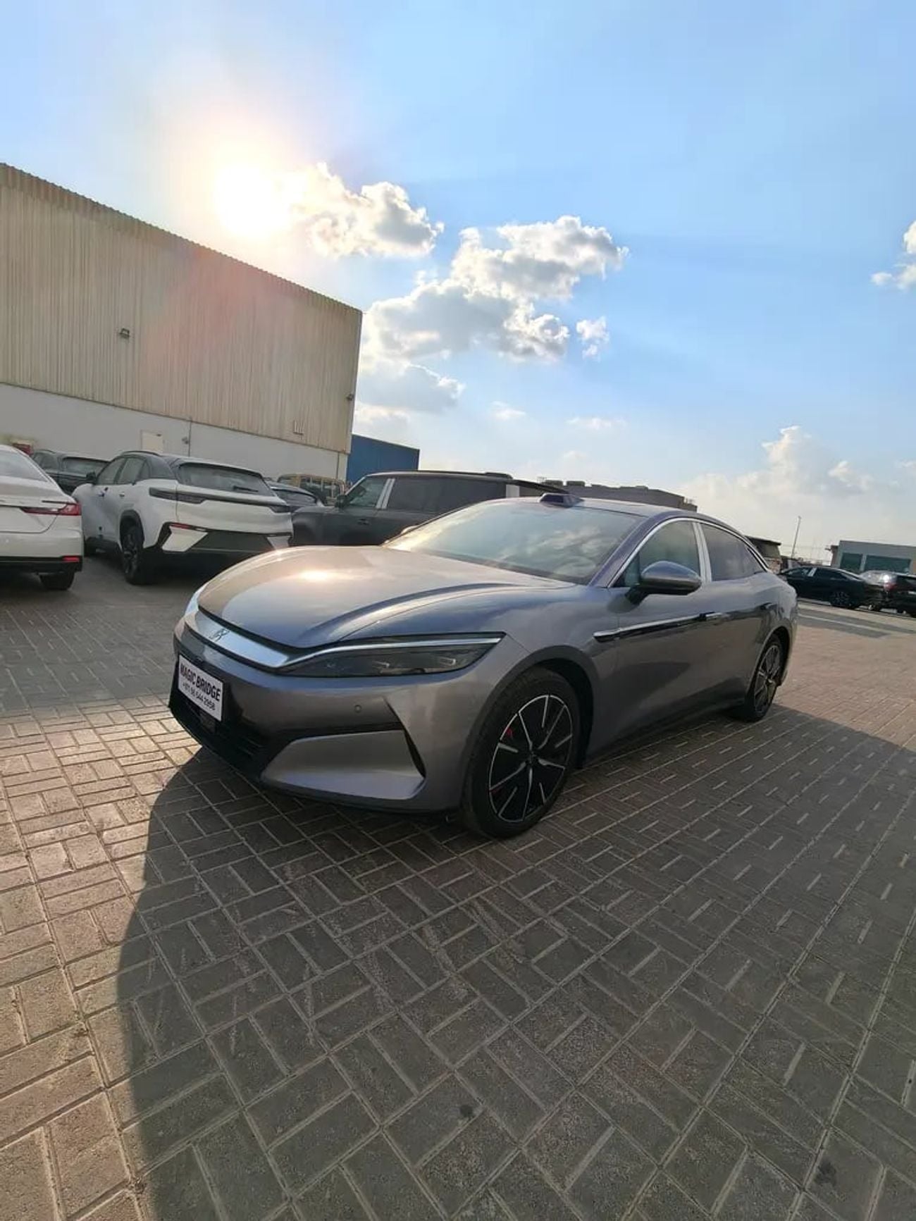 بي واي دي هان L EV 701KM Premium | Laser Radar | Luxury Electric Sedan