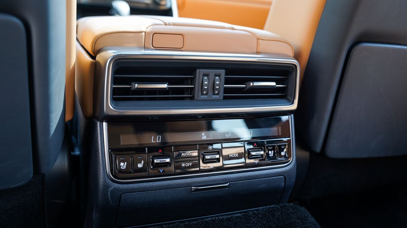 Lexus LX700h Premium