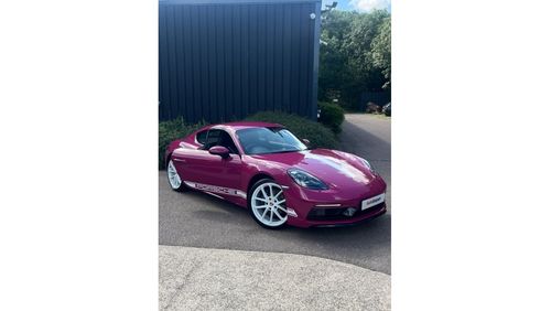 بورش كايمان 718 Porsche 718 Cayman Right Hand Drive