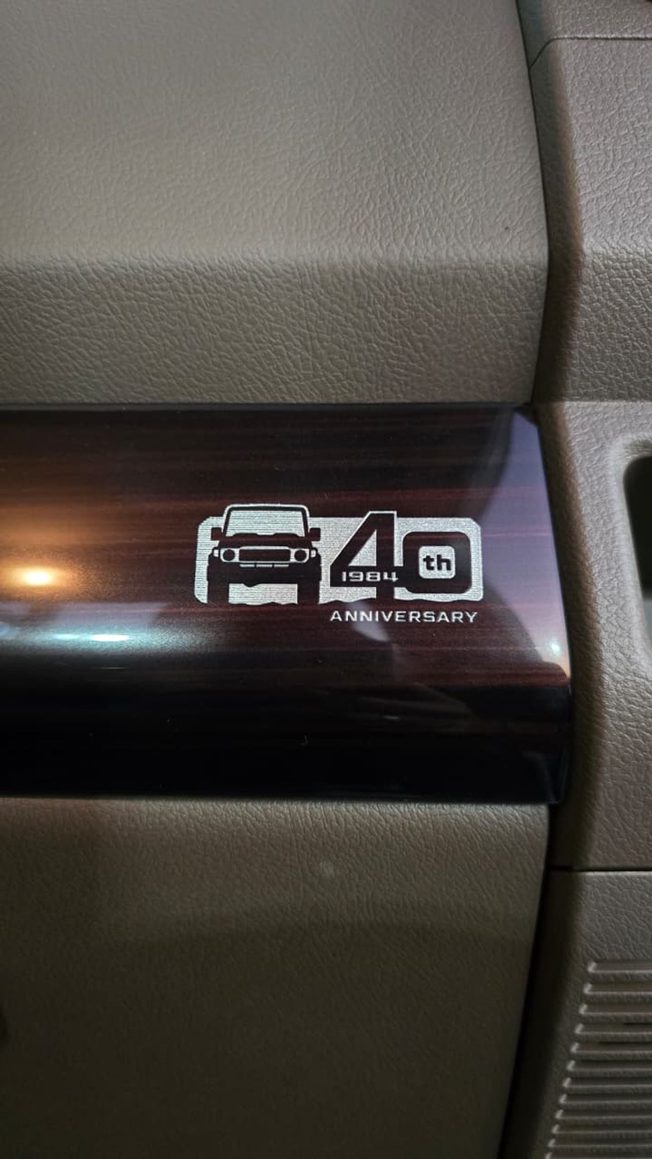 تويوتا لاند كروزر 70 LX 2.8L