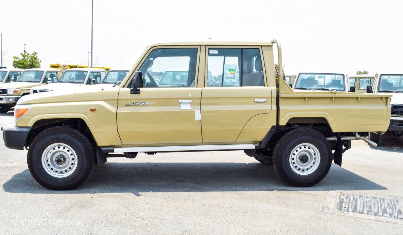 Toyota Land Cruiser Pick Up V6 4.0 L Petrol Double Cabin,4/4,winch,Hub lock,power window,wooden interior