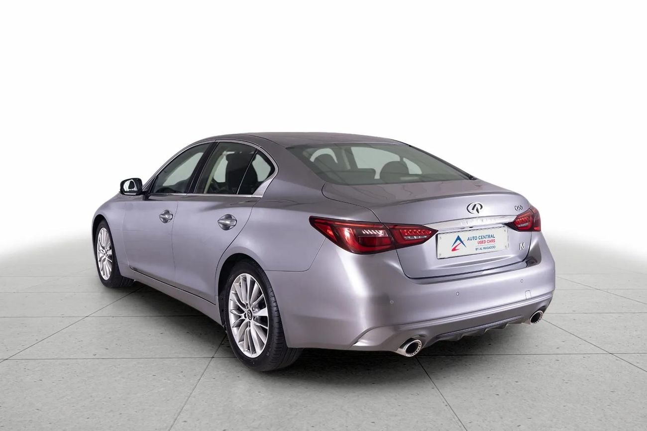 Infiniti Q50 Luxe 2.0L LUXE 3.0