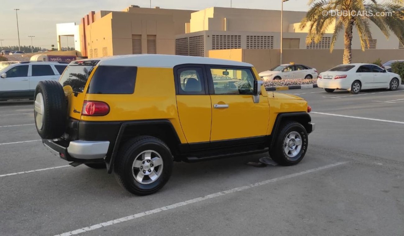 Toyota FJ Cruiser TOYOTA FJ CRUISER