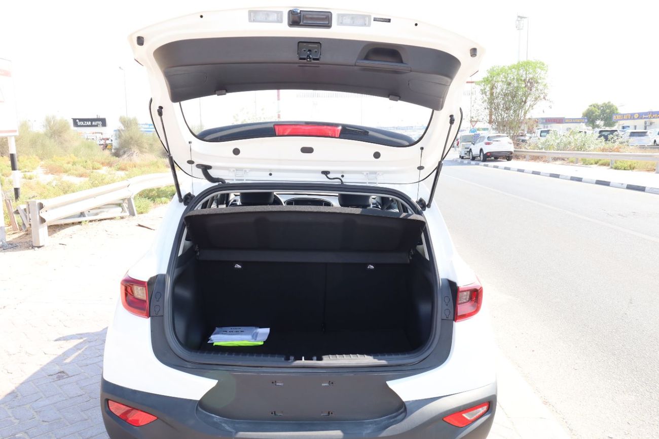 Kia KX1 KIA KX1 DUAL TONE 1.4L V4 PETROL CVT WITH SUNROOF.