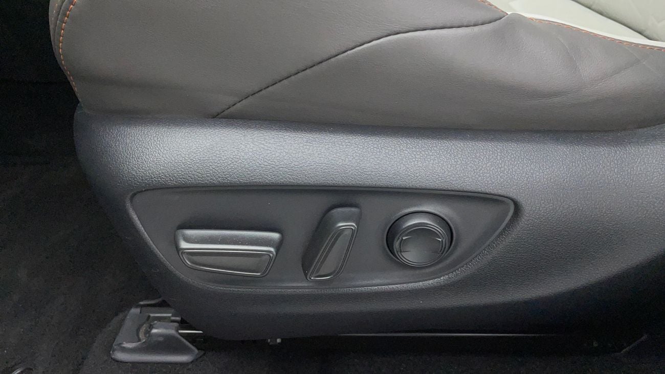 تويوتا راف ٤ ADVENTURE 2.5 | بدون دفعة مقدمة | اختبار قيادة مجاني للمنزل