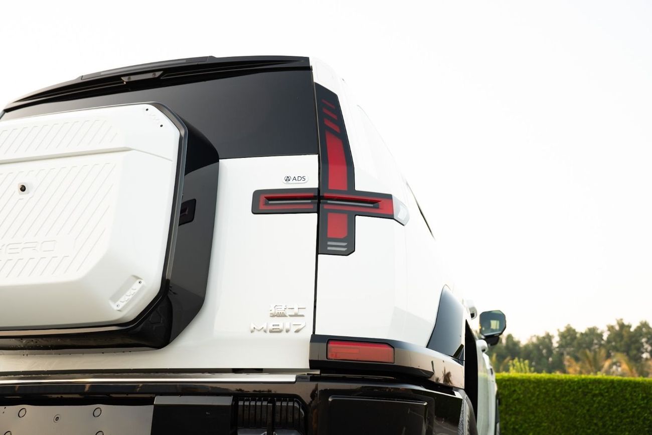 Dongfeng M Hero M817 10 YEARS WARANTY AND 5 YEARS SERVICE