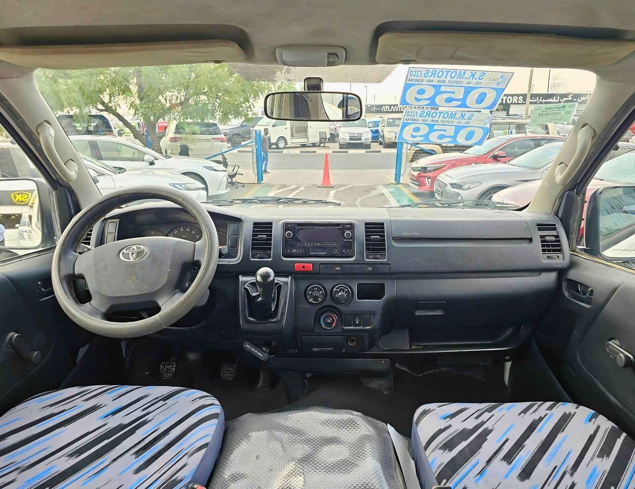 Toyota Hiace PATROL MANUAL / PASSENGER VAN/ EXPORT ONLY/ LOT#27416