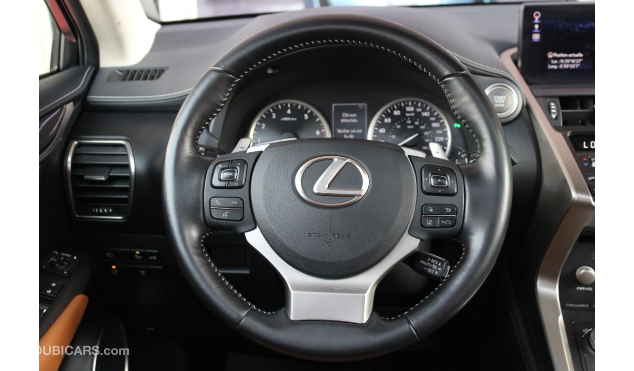 Lexus NX300 2.0L