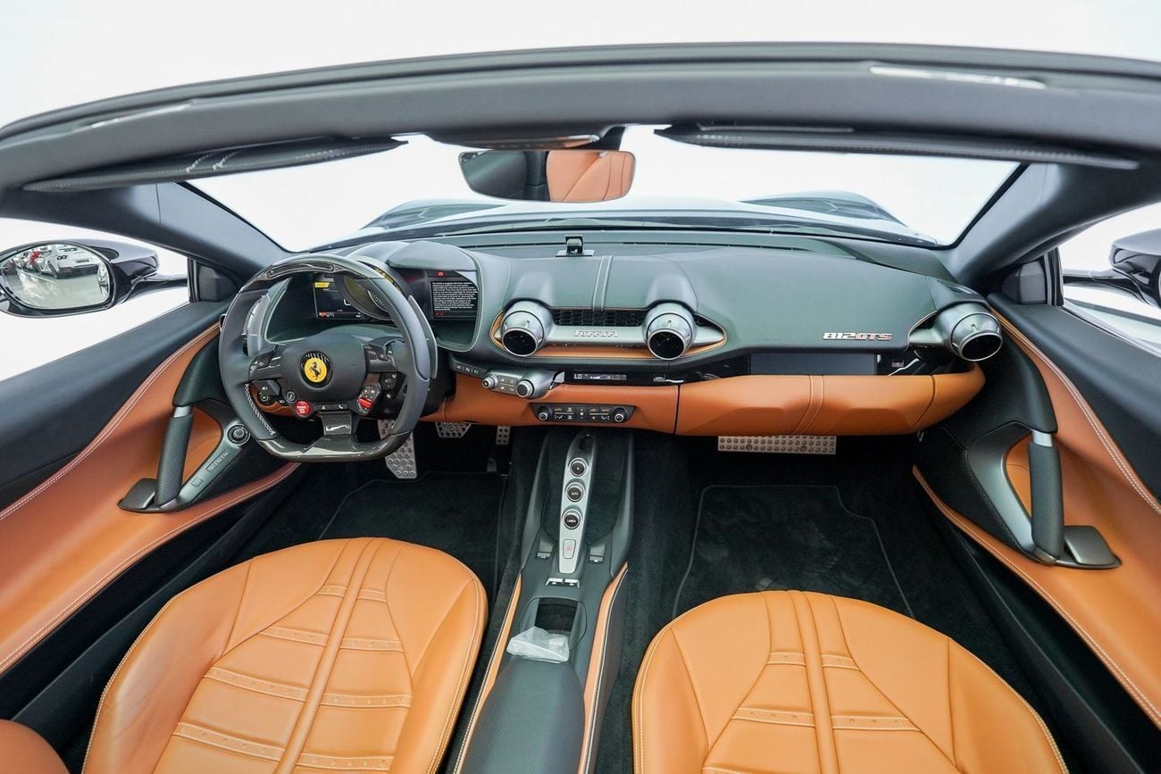 فيراري 812 GTS