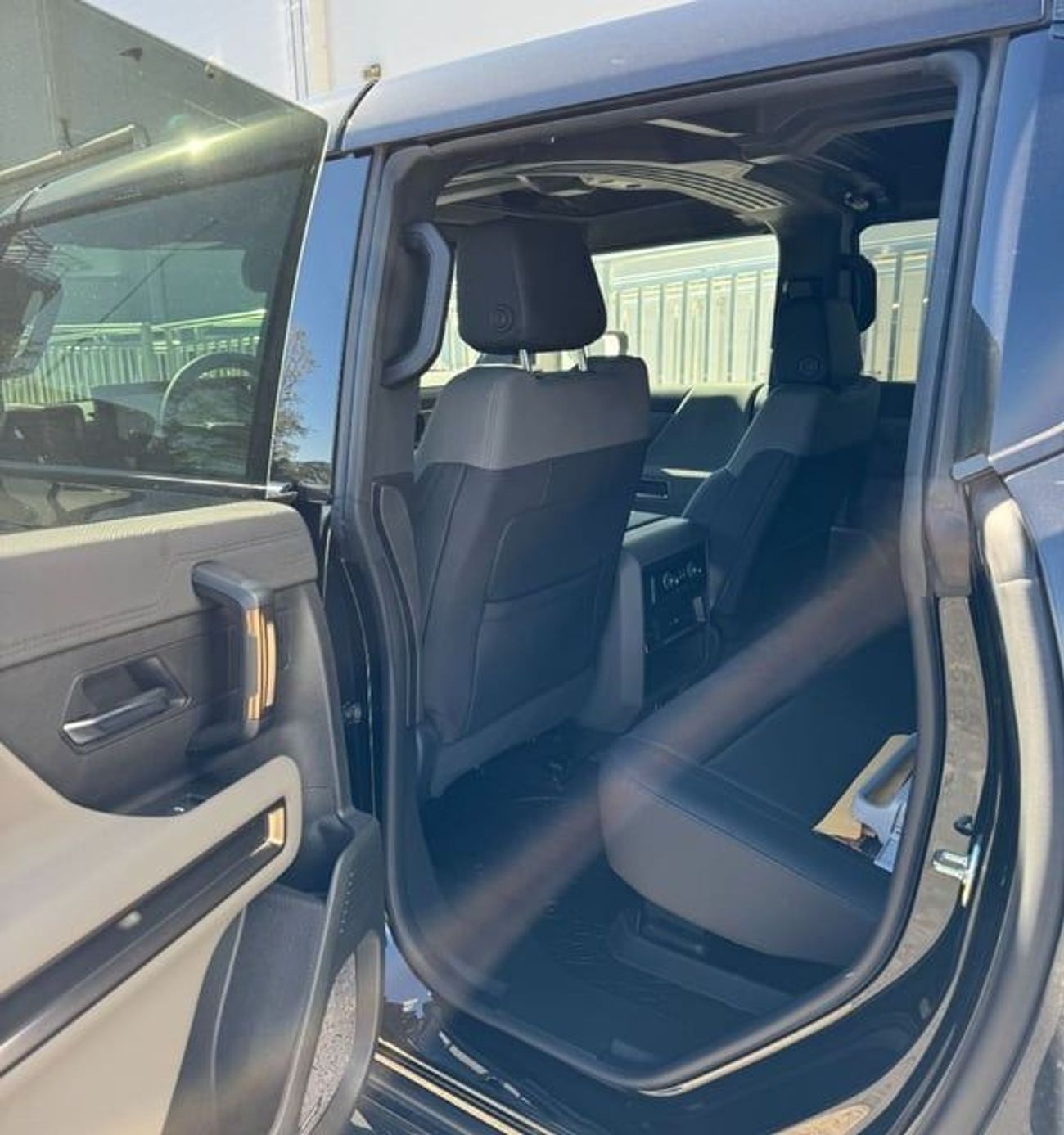 جي أم سي همر EV SUV 3X