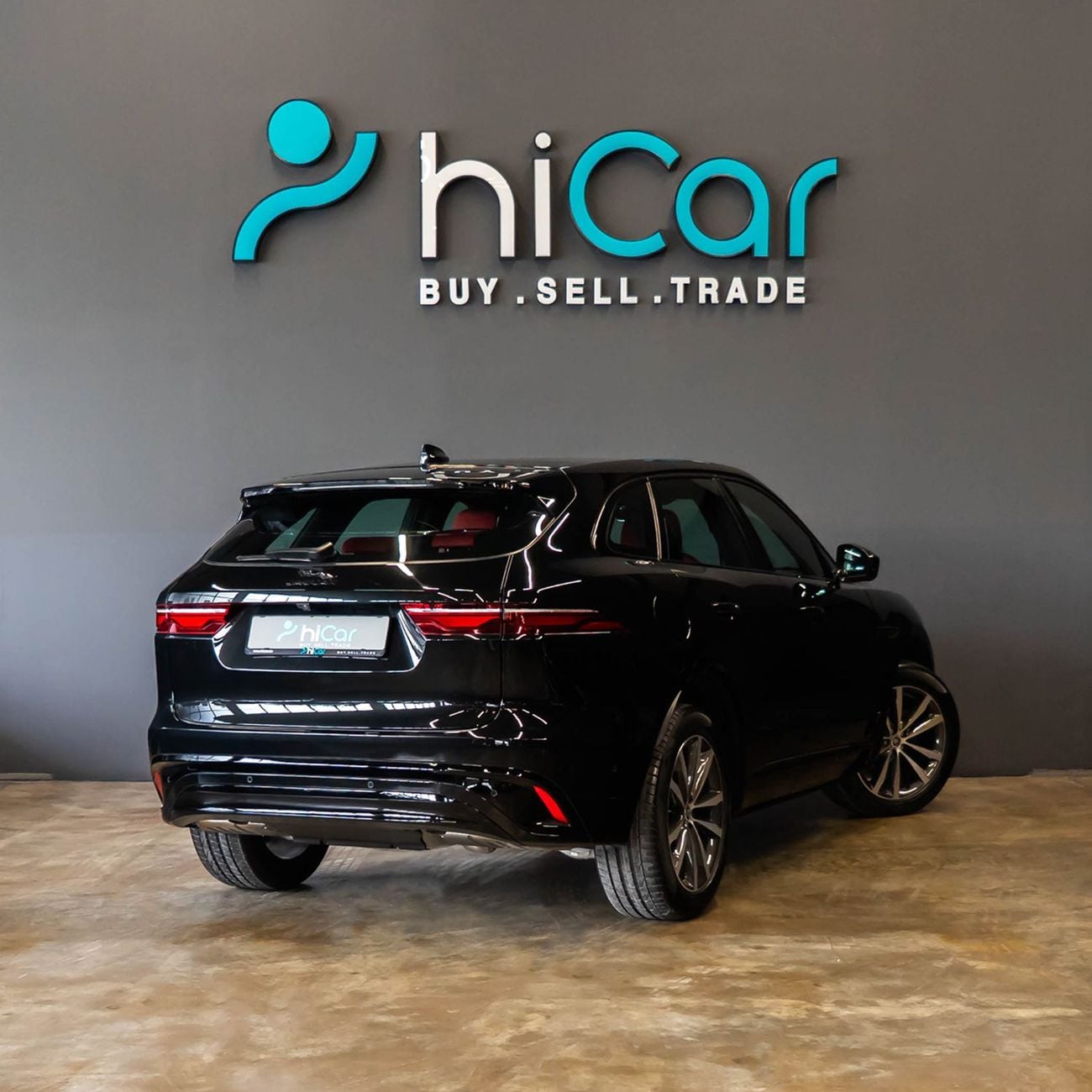 جاكوار F بيس AED 3,449 P.M • 0% Downpayment • F-Pace R-Dynamic SE • Agency Warranty and Service Package