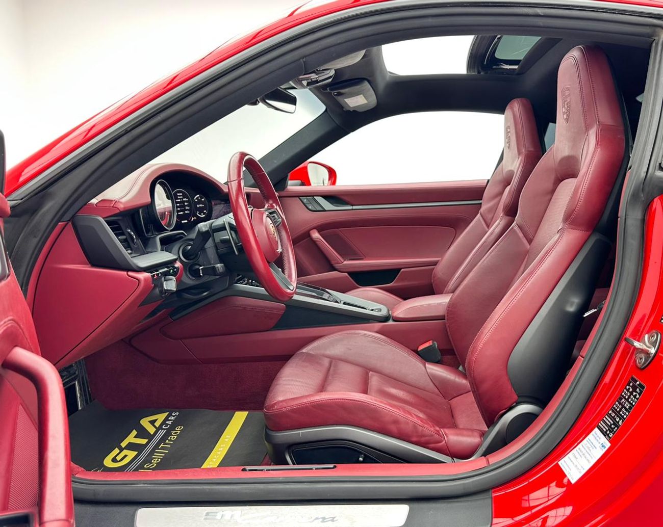 بورش 911 2020 Porsche 911 Carrera, Jan/2026 Porsche Warranty, Porsche Full Service History, GCC