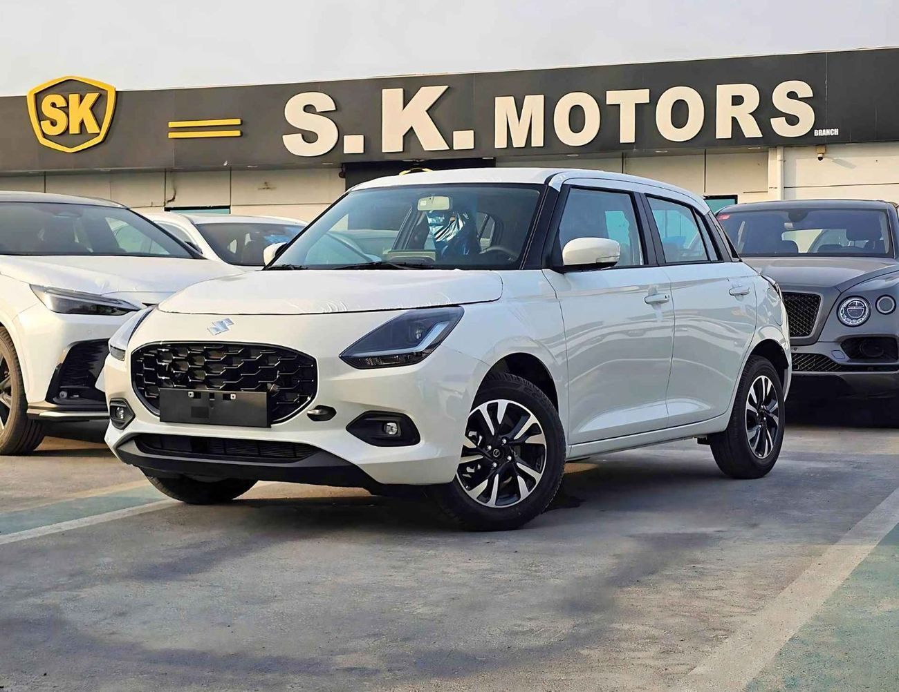 Suzuki Swift GLX / 1.2L PETROL A/T / PUSH START / REAR PARKING SENSOR / REAR CAMERA (CODE # GLX)
