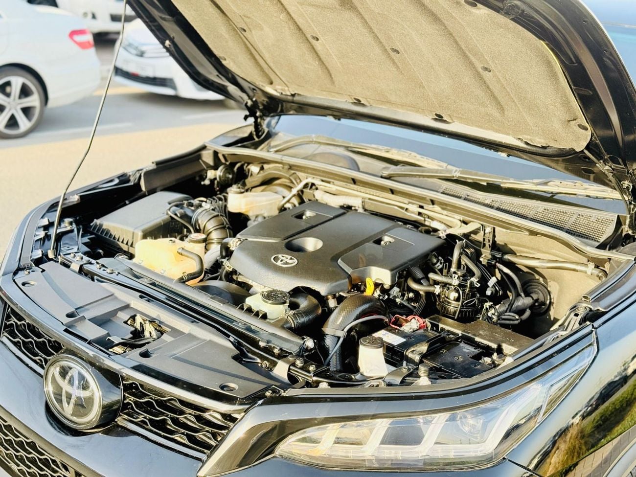 تويوتا فورتونر diesel 2.8 liter ,Right hand drive 2017 Model ,only for export available